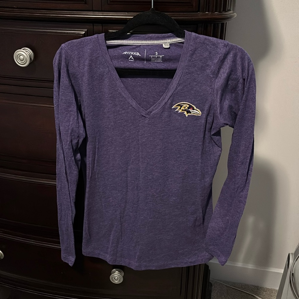 Ravens v neck top